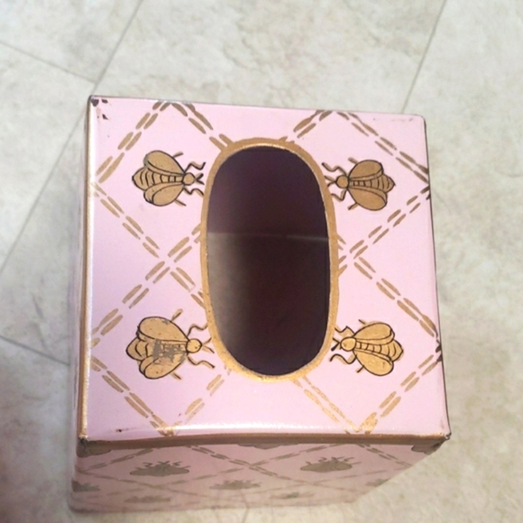 Jayes Vintage Hand Painted Pink With Gold Bees Quilted Bathroom Accents - Picture 9 of 11